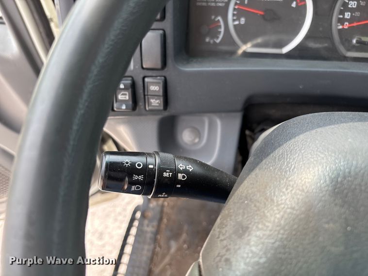 image for item ED2232 2014 Isuzu NPRHD box truck