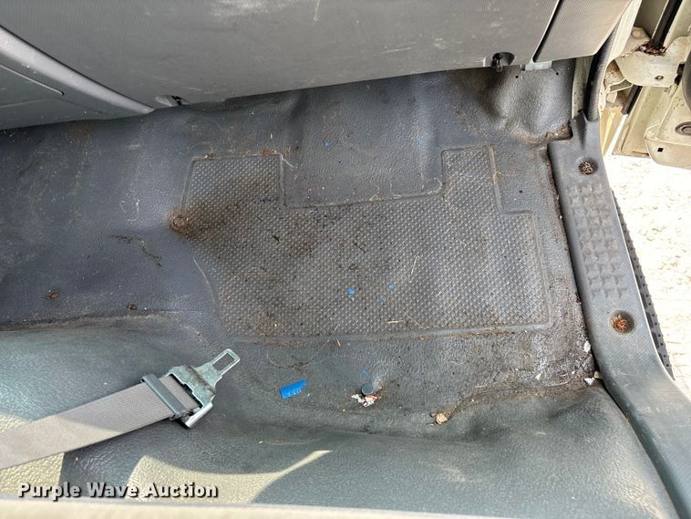 image for item ED2232 2014 Isuzu NPRHD box truck