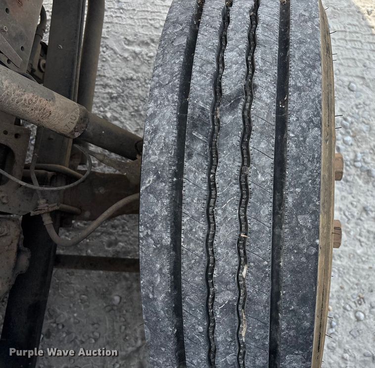 image for item ED2232 2014 Isuzu NPRHD box truck