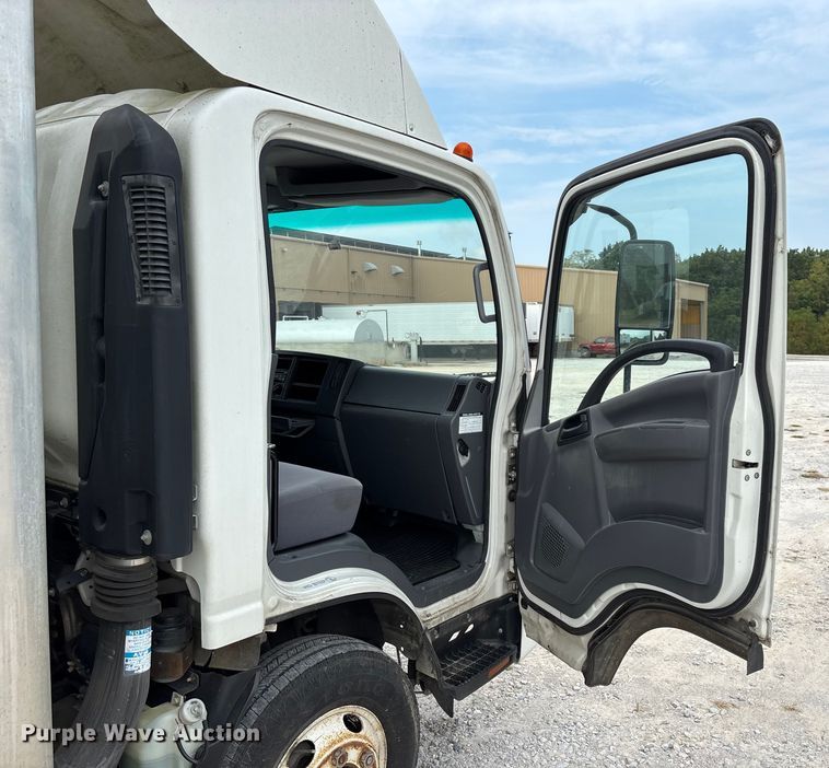 image for item ED2234 2017 Isuzu NPRHD box truck