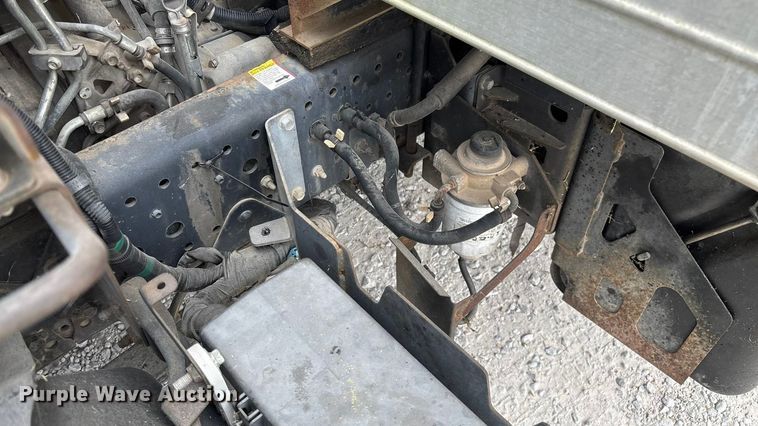 image for item ED2234 2017 Isuzu NPRHD box truck