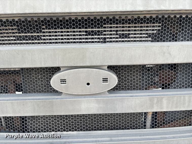 image for item ED2237 2012 Ford F750 box truck