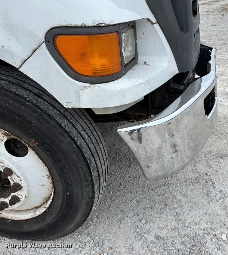 image for item ED2237 2012 Ford F750 box truck