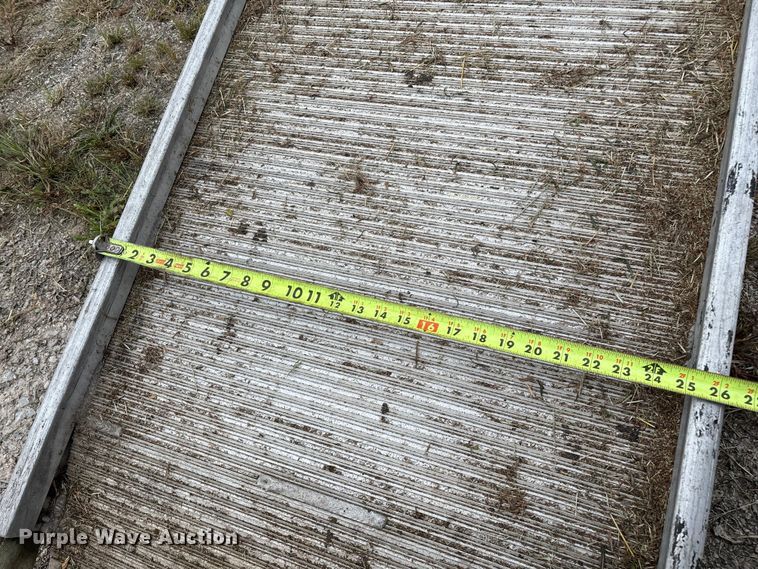 image for item ED2237 2012 Ford F750 box truck