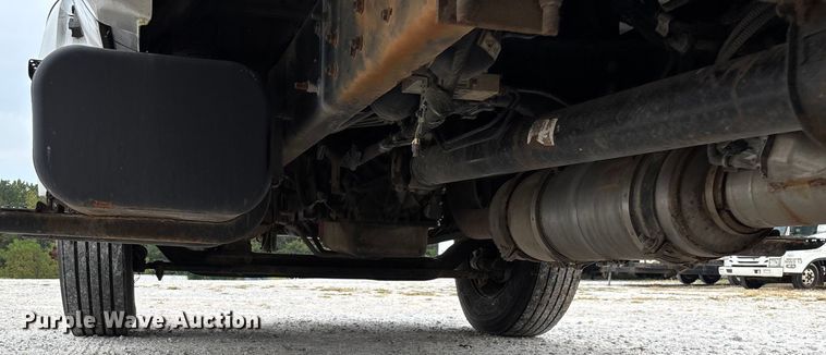 image for item ED2237 2012 Ford F750 box truck