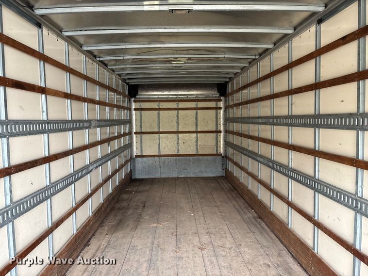 image for item ED2237 2012 Ford F750 box truck