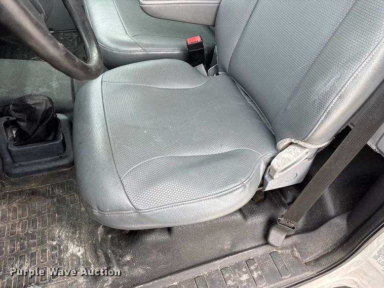 image for item ED2237 2012 Ford F750 box truck