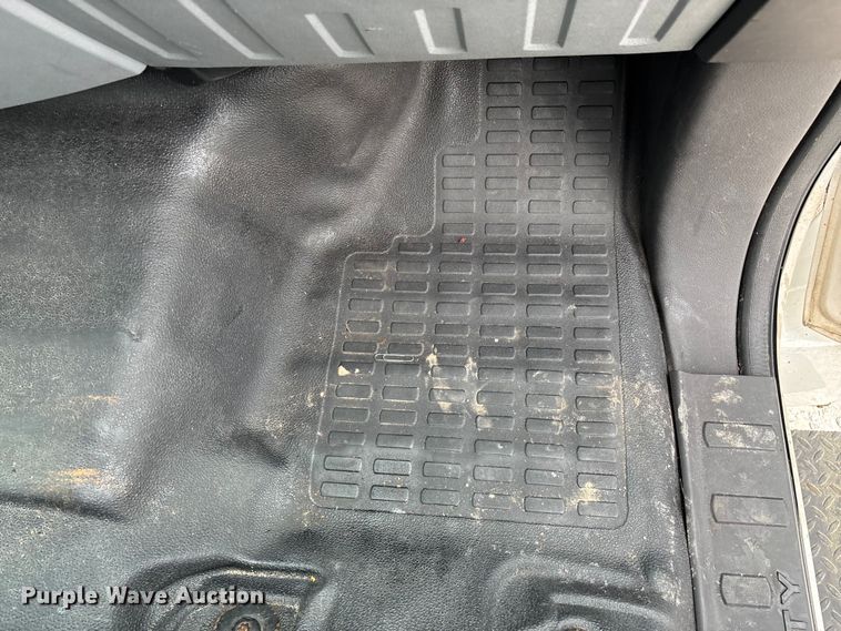 image for item ED2237 2012 Ford F750 box truck