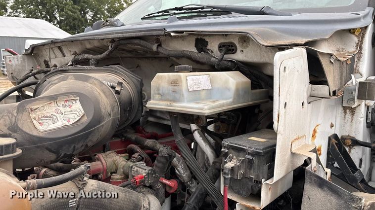 image for item ED2237 2012 Ford F750 box truck