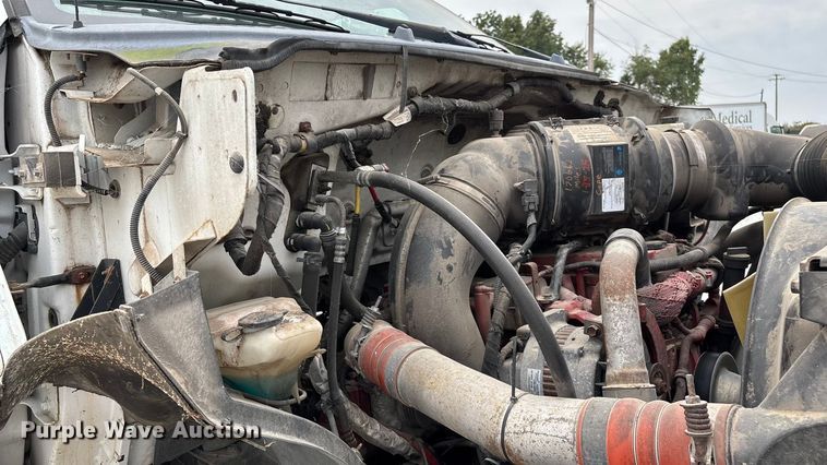 image for item ED2237 2012 Ford F750 box truck