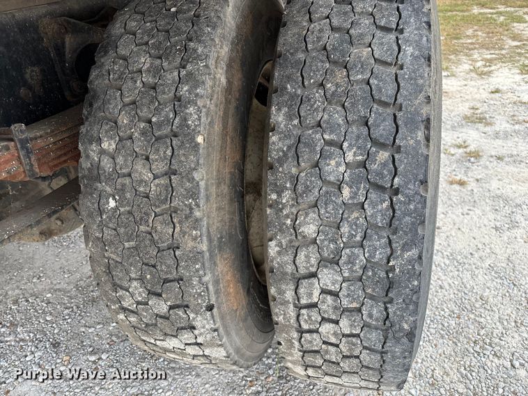 image for item ED2237 2012 Ford F750 box truck