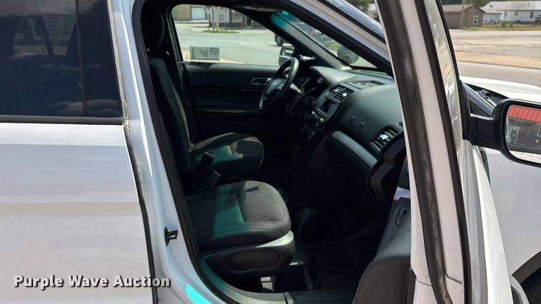 image for item ED2241 2019 Ford Explorer Police Interceptor SUV