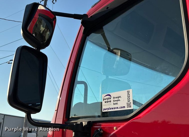 image for item ED2242 2018 Kenworth K270 box truck