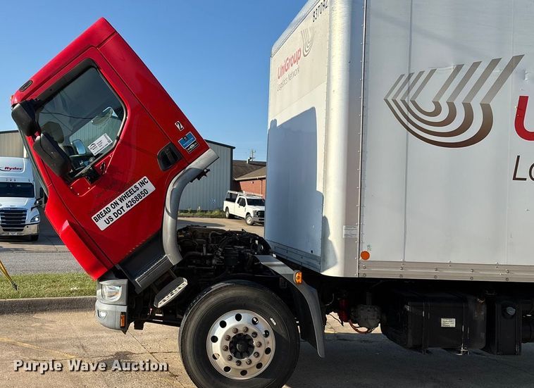 image for item ED2242 2018 Kenworth K270 box truck