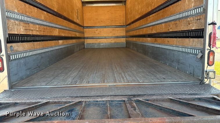 image for item ED2242 2018 Kenworth K270 box truck