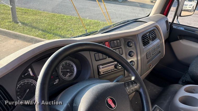 image for item ED2242 2018 Kenworth K270 box truck