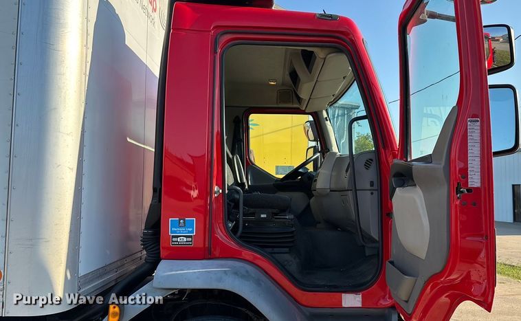 image for item ED2242 2018 Kenworth K270 box truck