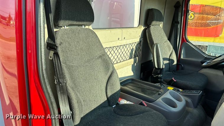 image for item ED2242 2018 Kenworth K270 box truck