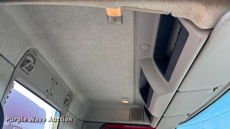 image for item ED2242 2018 Kenworth K270 box truck