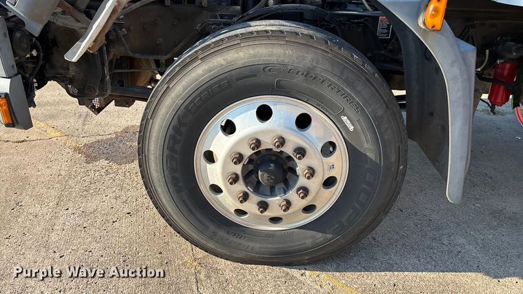 image for item ED2242 2018 Kenworth K270 box truck