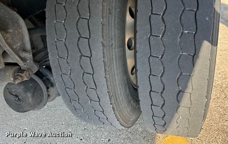 image for item ED2242 2018 Kenworth K270 box truck