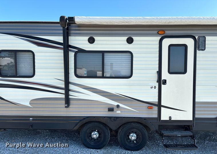 image for item ED2251 2017 Heartland Trail Runner camper