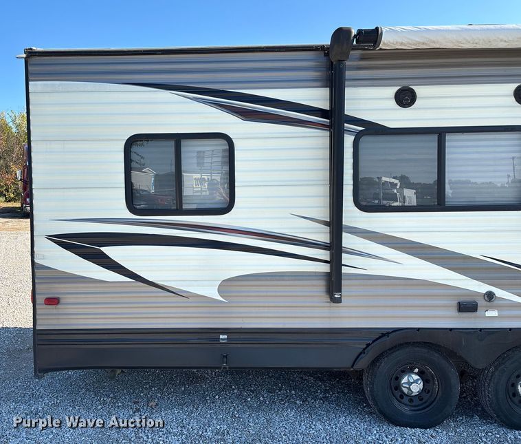 image for item ED2251 2017 Heartland Trail Runner camper