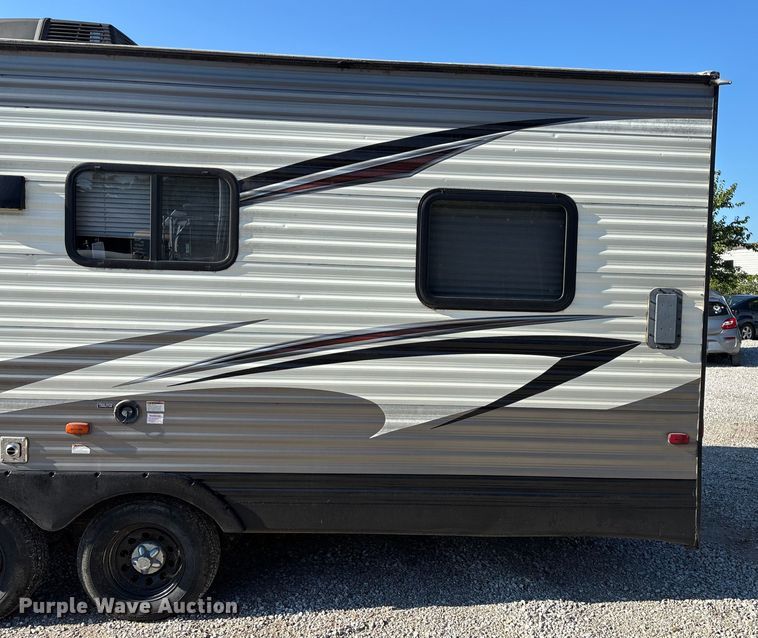 image for item ED2251 2017 Heartland Trail Runner camper