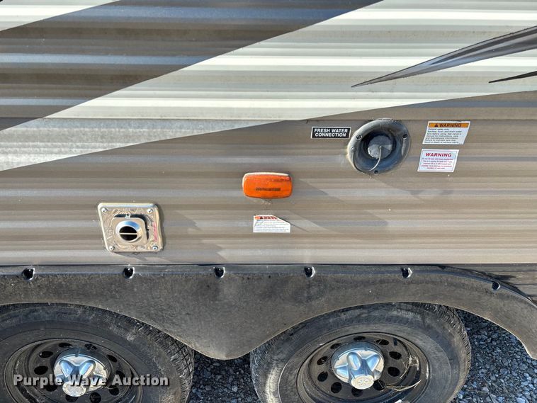 image for item ED2251 2017 Heartland Trail Runner camper