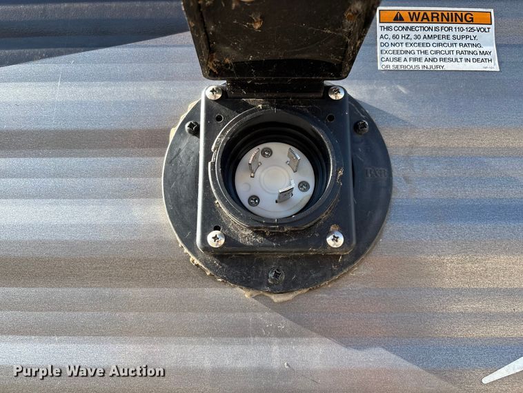 image for item ED2251 2017 Heartland Trail Runner camper