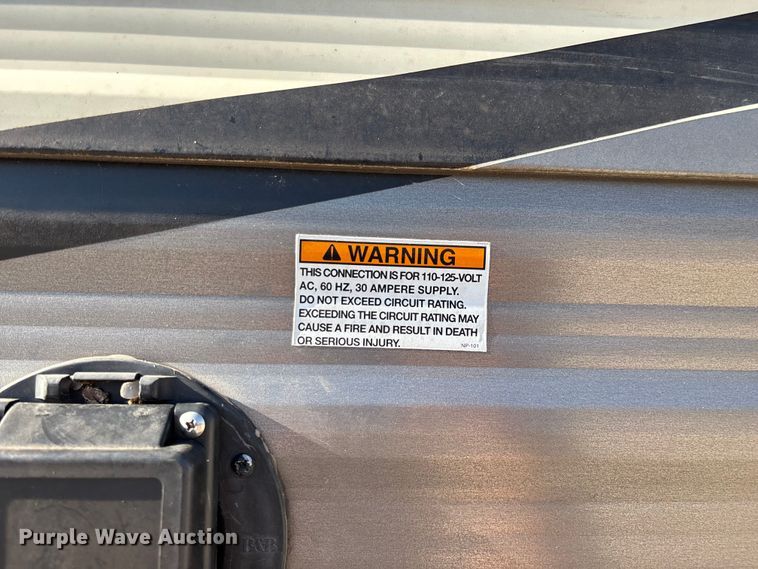 image for item ED2251 2017 Heartland Trail Runner camper