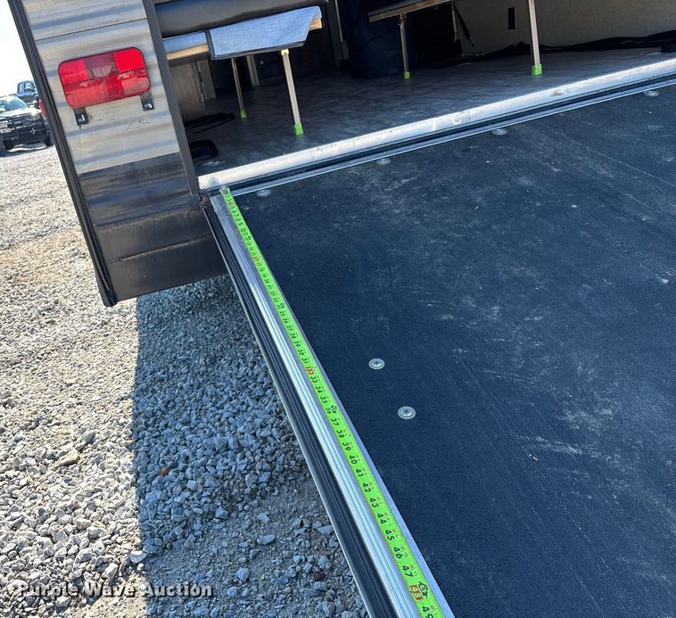 image for item ED2251 2017 Heartland Trail Runner camper