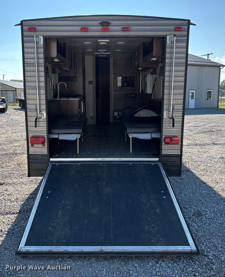 image for item ED2251 2017 Heartland Trail Runner camper