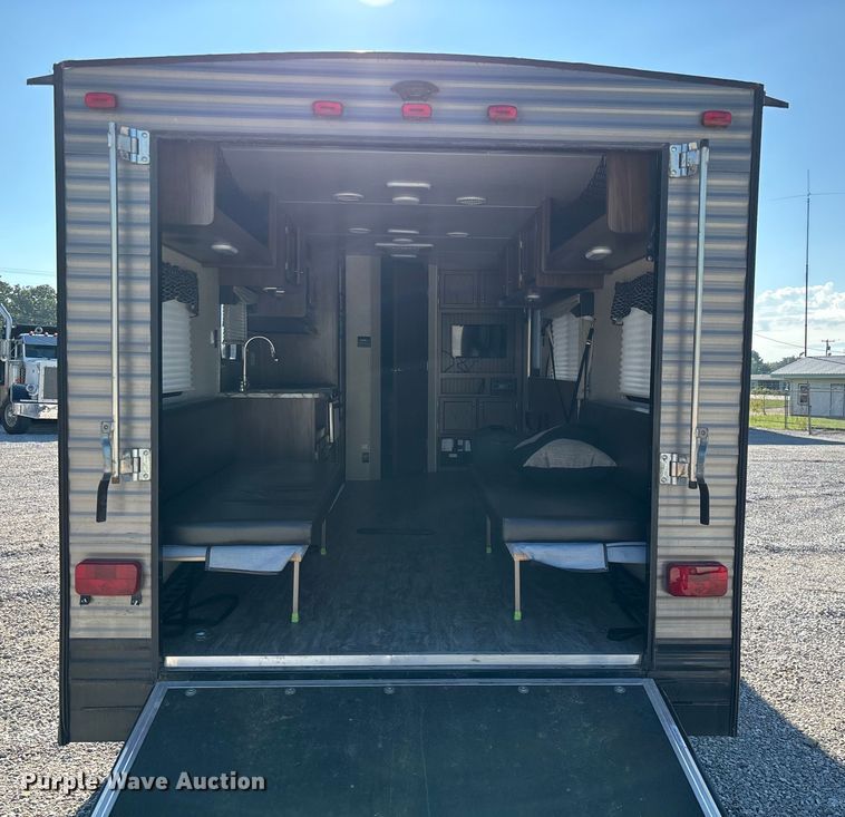 image for item ED2251 2017 Heartland Trail Runner camper