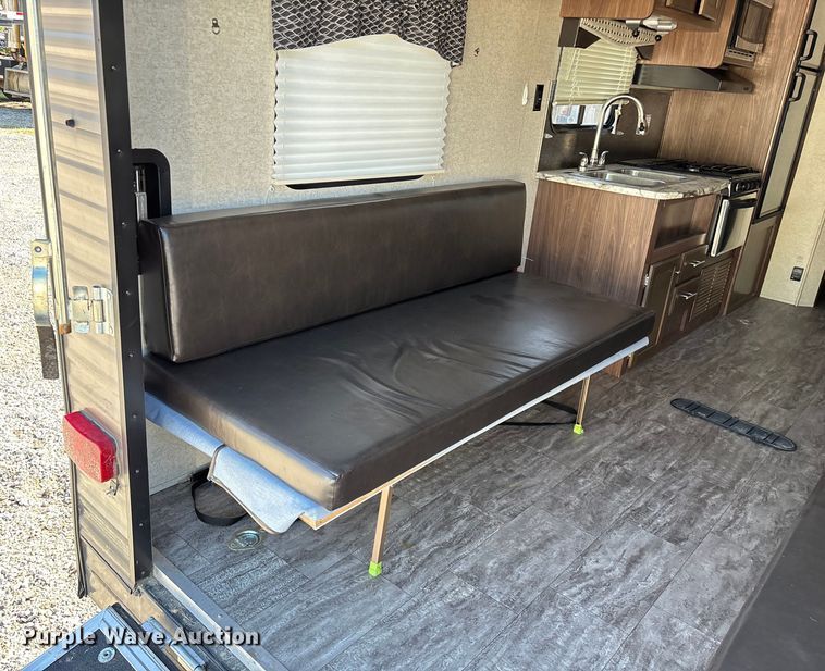 image for item ED2251 2017 Heartland Trail Runner camper