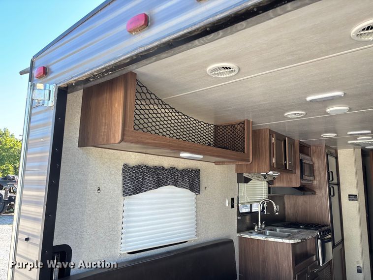 image for item ED2251 2017 Heartland Trail Runner camper