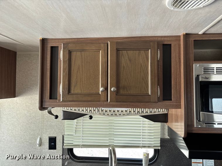 image for item ED2251 2017 Heartland Trail Runner camper