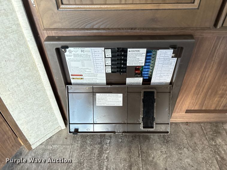 image for item ED2251 2017 Heartland Trail Runner camper