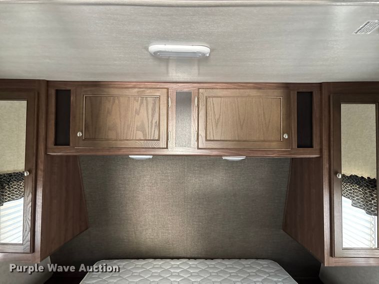 image for item ED2251 2017 Heartland Trail Runner camper