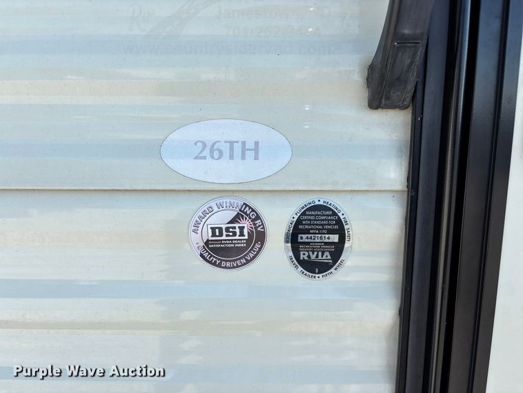 image for item ED2251 2017 Heartland Trail Runner camper