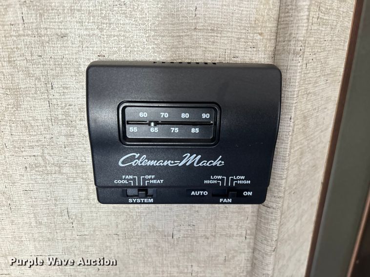 image for item ED2251 2017 Heartland Trail Runner camper