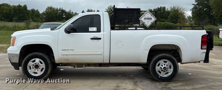 image for item ED2253 2013 GMC Sierra 2500HD pickup truck