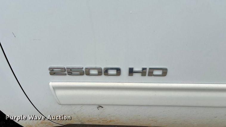 image for item ED2253 2013 GMC Sierra 2500HD pickup truck