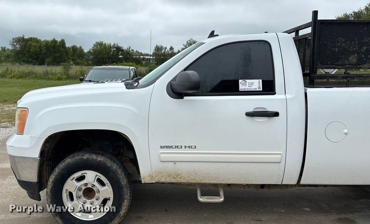 image for item ED2253 2013 GMC Sierra 2500HD pickup truck