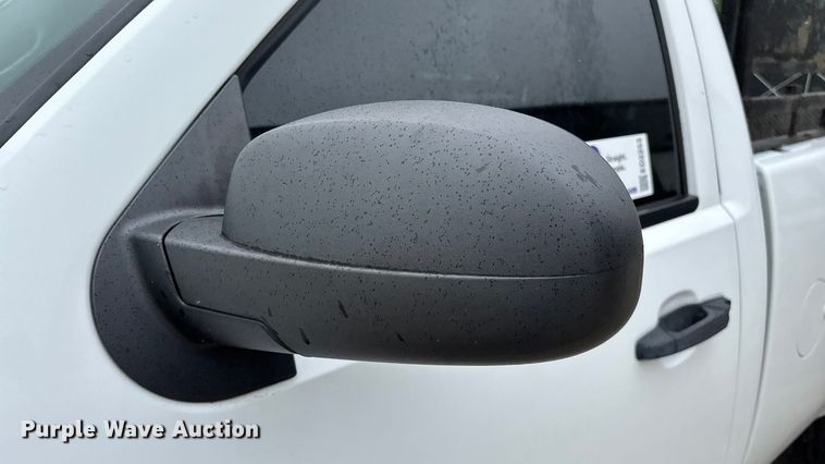 image for item ED2253 2013 GMC Sierra 2500HD pickup truck