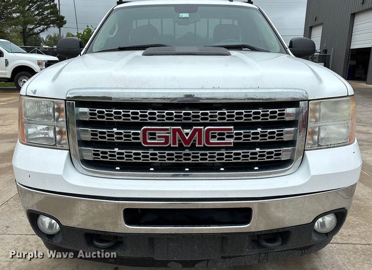 image for item ED2253 2013 GMC Sierra 2500HD pickup truck