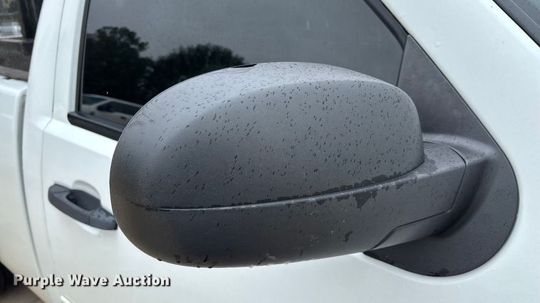 image for item ED2253 2013 GMC Sierra 2500HD pickup truck