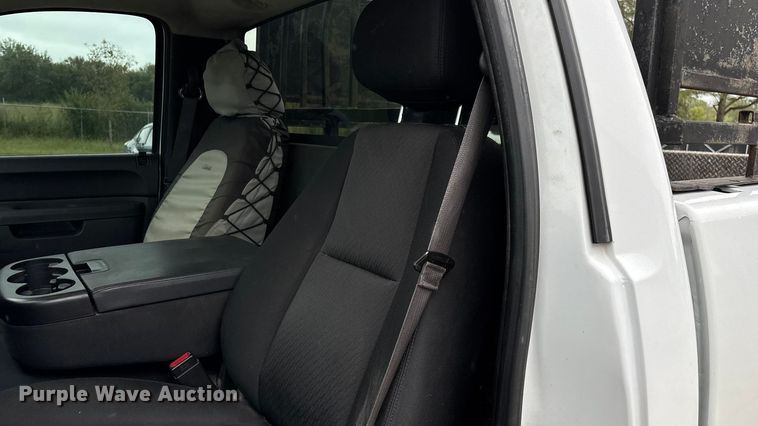 image for item ED2253 2013 GMC Sierra 2500HD pickup truck