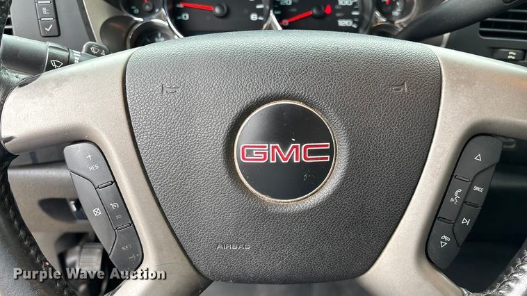 image for item ED2253 2013 GMC Sierra 2500HD pickup truck