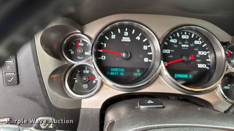 image for item ED2253 2013 GMC Sierra 2500HD pickup truck